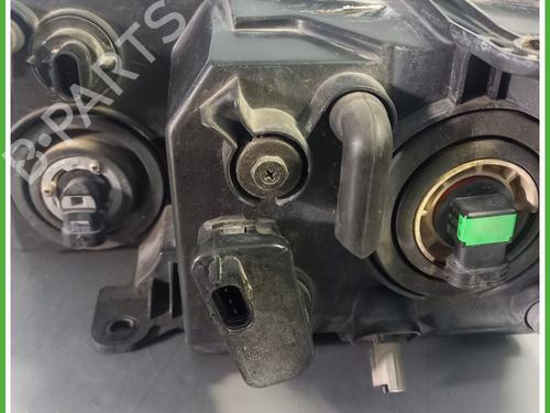 Right headlight FIAT FREEMONT (345_) 2.0 JTD 4x4 | BP30169379C29 