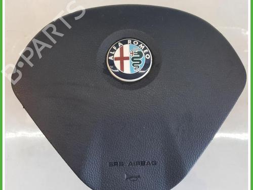 driver-airbag-alfa-romeo-giulietta-940_-2010-2011-2012-2013-2014-2015-2016-2017-2018-2019-2020-40135552 main image