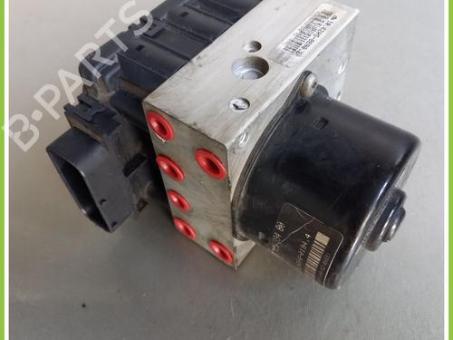 Used ABS pump PEUGEOT 206 Hatchback (2A/C) 1.4 i (75 hp) 13100911