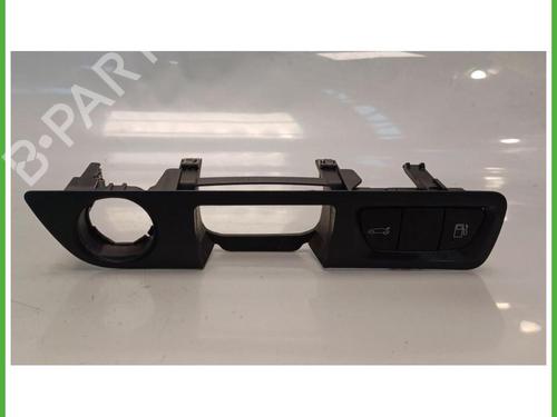 switch-peugeot-508-sw-i-8e_-2010-2011-2012-2013-2014-2015-2016-2017-2018-40144857 main image