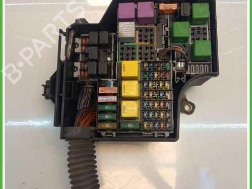 Used Fuse box OPEL CORSA C (X01) 1.0 (F08, F68) (58 hp) 30198168