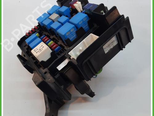 Fuse box HYUNDAI i30 Estate (FD) 1.6 CRDi | BP13038150E1 