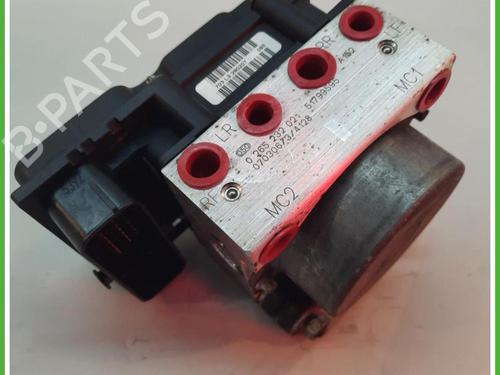 Used ABS pump ABS pump RENAULT CLIO II (BB_, CB_) 1.2 (BB0A, BB0F, BB10, BB1K, BB28, BB2D, BB2H, CB0A,... (58 hp) 40132879 40132879