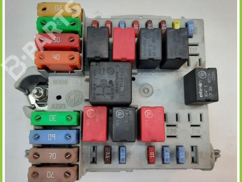 Used Fuse box LANCIA YPSILON (843_) 1.2 (843.AXA1A) (60 hp) 11370194