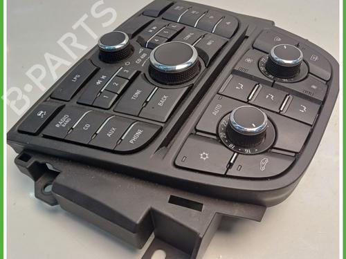Radio OPEL MERIVA B MPV (S10) 1.4 LPG (75) | BP23849875E6