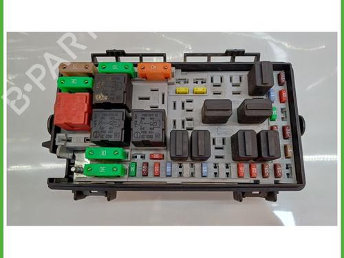 Used Fuse box OPEL CORSA D (S07) 1.2 (L08, L68) (80 hp) 18711578