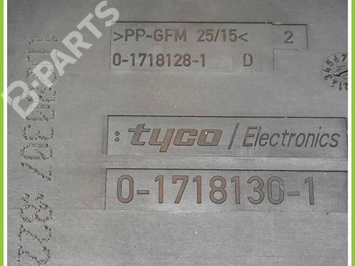 Fuse box VW GOLF V (1K1) 1.6 FSI | BP11822405E1 