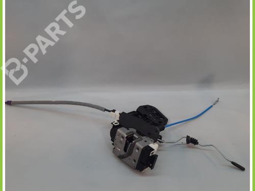 Used Front right lock MERCEDES-BENZ GLA-CLASS (X156) GLA 200 CDI / d (156.908) (136 hp) 11719880