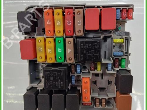 Used Fuse box Fuse box FIAT PUNTO EVO (199_) 1.4 LPG (78 hp) 40139037 40139037