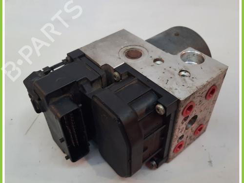 Used ABS pump TOYOTA YARIS (_P1_) 1.0 (SCP10_, SCP10R) (65 hp) 13235235