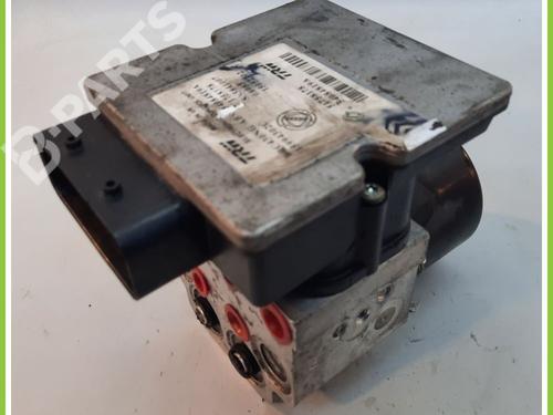 Used ABS pump LANCIA YPSILON (843_) 1.2 (843.AXA1A) (60 hp) 11370320