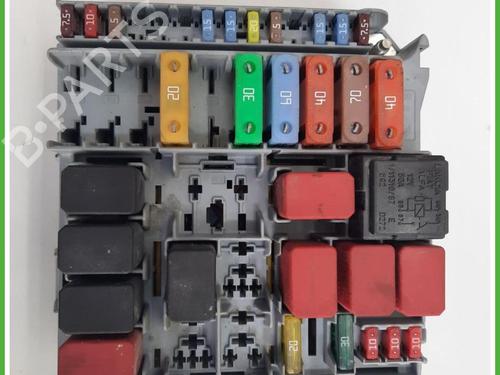 Used Fuse box Fuse box RENAULT MEGANE II Saloon (LM0/1_) 1.5 dCi (LM1E) (106 hp) 40131781 40131781