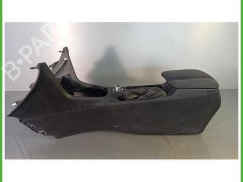 Used Middle console Middle console MAZDA 6 Saloon (GJ, GL) 2.2 D (GJ2FP, GJ1021, GJ1022, GL1021) (175 hp) 40147062 40147062