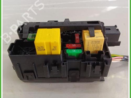 Fuse box PEUGEOT 2008 I (CU_) 1.5 BlueHDI 100 | BP40141648E1 - Image 5