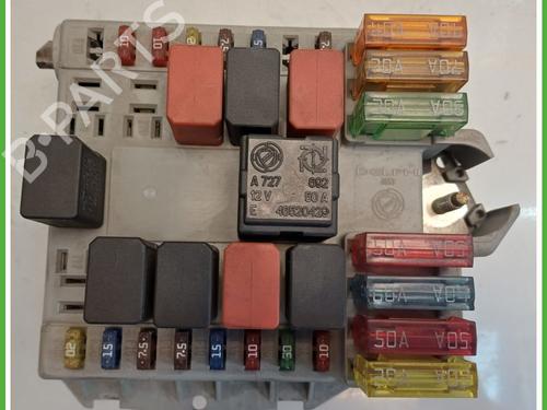 Boîte à Fusibles FIAT PUNTO (188_) 1.2 16V 80 (188.233, .235, .253, .255, .333, .353, .639,... (80 hp) 29178683