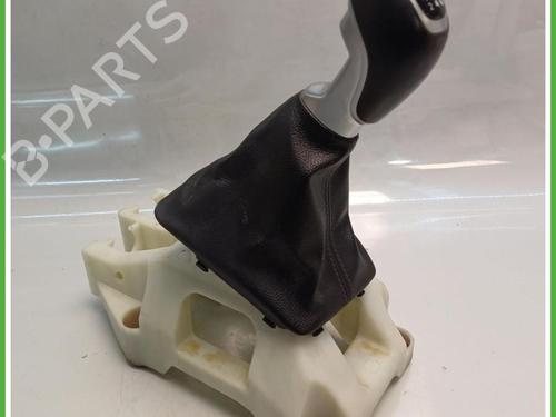 gear-lever-kia-stonic-yb-2017-40143823 main image
