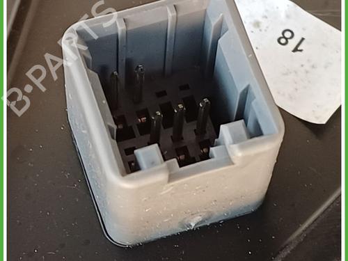 Right mirror KIA VENGA (YN) 1.4 CVVT | BP28314724C27