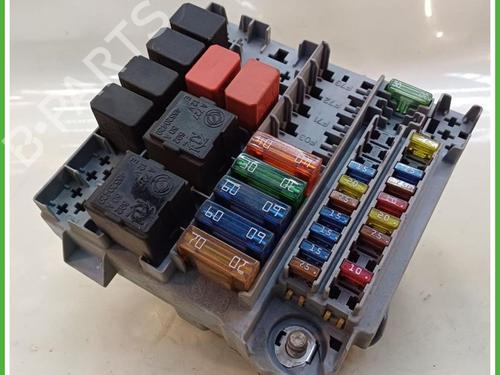 Used Fuse box Fuse box FIAT PANDA (169_) 1.2 (169.AXB11, 169.AXB1A) (60 hp) 40137201 40137201