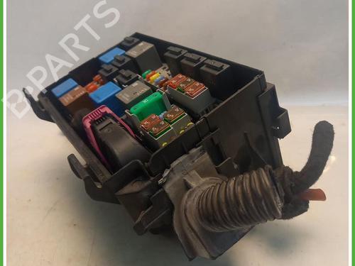 Used Fuse box Fuse box OPEL MERIVA B MPV (S10) 1.4 LPG (75) (120 hp) 40074352 40074352