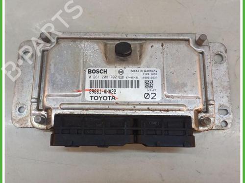 Used Engine control unit (ECU) Engine control unit (ECU) PEUGEOT 107 (PM_, PN_) 1.0 (68 hp) 40136467 40136467