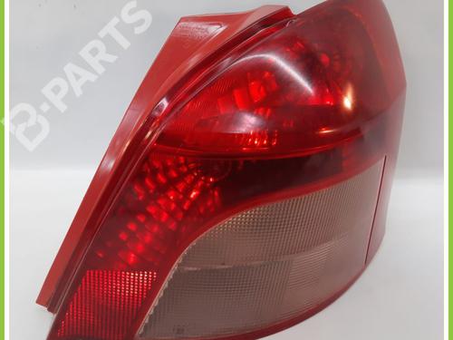 Used Right taillight TOYOTA YARIS (_P9_) 1.0 VVT-i (KSP90_, KSP90R) (69 hp) 11720464