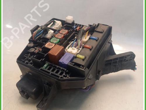Used Fuse box Fuse box TOYOTA YARIS (_P9_) 1.0 VVT-i (KSP90_, KSP90R) (69 hp) 40073778 40073778