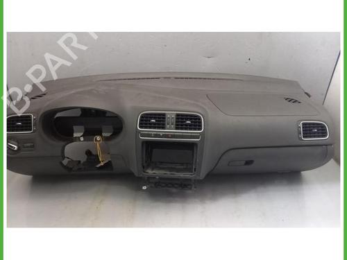 Used Dashboard Dashboard VW POLO V (6R1, 6C1) 1.6 TDI (90 hp) 40147484 40147484