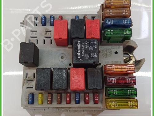Used Fuse box Fuse box LANCIA YPSILON (843_) 1.2 (843.AXB1A) (80 hp) 40139230 40139230