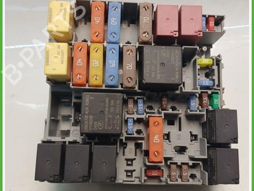 Used Fuse box FIAT PUNTO (199_) 1.3 D Multijet (75 hp) 30962155
