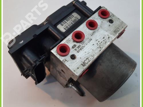 Used ABS pump TOYOTA AYGO (_B1_) 1.0 (KGB10_, KGB10R) (68 hp) 11370301