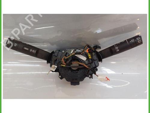 switch-opel-astra-j-saloon-2012-40140156 main image