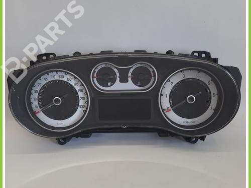 Used Instrument cluster FIAT 500L (351_, 352_) 1.3 D Multijet (199.LYM11, 199.LYM1A) (95 hp) 11368884
