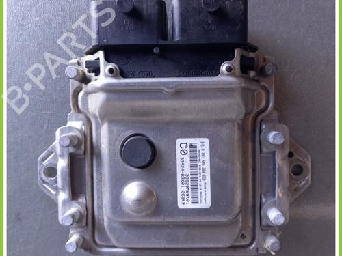 Used Engine control unit (ECU) Engine control unit (ECU) SUZUKI ALTO VII (GF, HA25_, HA35_) 1.0 (AMF310, GFC31S) (68 hp) 13259332 13259332