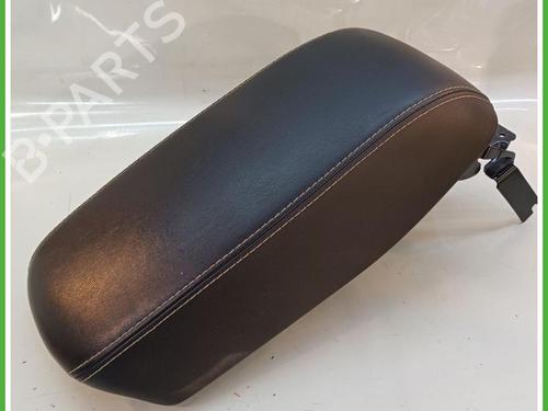 armrest-center-console-jeep-cherokee-kl-2013-40136665 main image