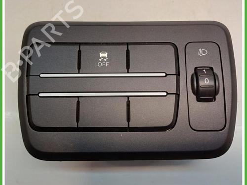 switch-ssangyong-xlv-suv-2016-40143237 main image