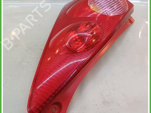 Right taillight PEUGEOT 107 (PM_, PN_) 1.0 | BP16193917C35 
