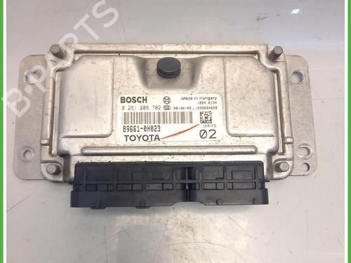 Used Engine control unit (ECU) Engine control unit (ECU) PEUGEOT 107 (PM_, PN_) 1.0 (68 hp) 40073343 40073343
