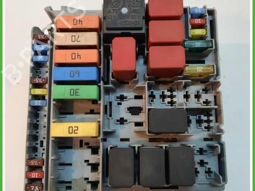 Used Fuse box Fuse box FIAT PANDA (169_) 1.2 (169.AXB11, 169.AXB1A) (60 hp) 40134226 40134226