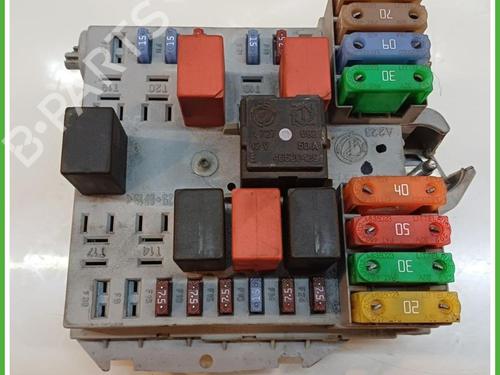 Used Fuse box Fuse box LANCIA YPSILON (843_) 1.2 (843.AXA1A) (60 hp) 40138319 40138319