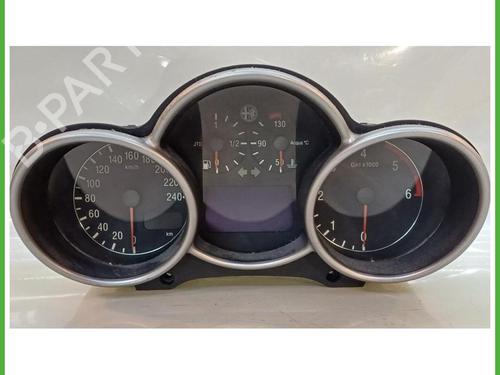 Used Instrument cluster Instrument cluster ALFA ROMEO 147 (937_) 1.9 JTD (937.AXD1A, 937.BXD1A, 937.AXV1A, 937.BXB1A,... (115 hp) 40136977 40136977