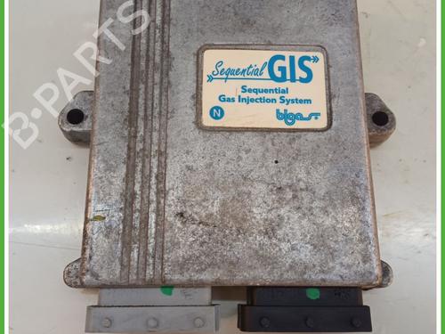 Used Engine control unit (ECU) SUZUKI WAGON R+ Hatchback (MM) 1.3 4WD (RB413) (94 hp) 15849884