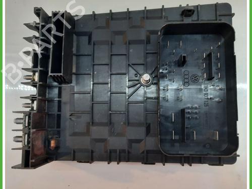 Fuse box VW GOLF V (1K1) 1.6 FSI | BP12436761E1 