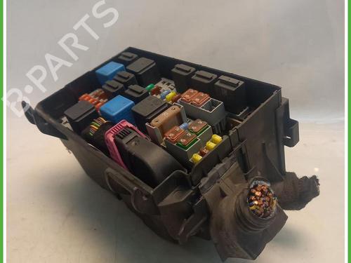 Used Fuse box Fuse box OPEL CORSA D (S07) 1.2 (L08, L68) (86 hp) 40073689 40073689