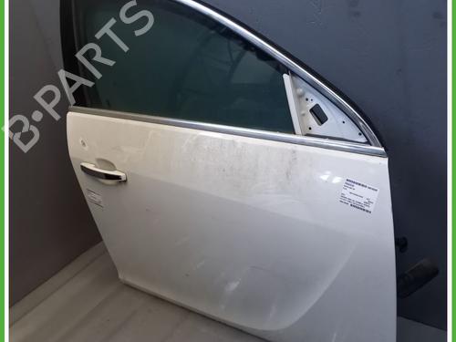 Used Right front door OPEL INSIGNIA A Sports Tourer (G09) 2.0 CDTI (35) (160 hp) 26288701