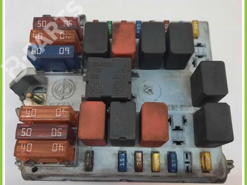 Used Fuse box ALFA ROMEO 147 (937_) 1.9 JTD 16V (937.AXG1B, 937.BXG1B) (140 hp) 11370558