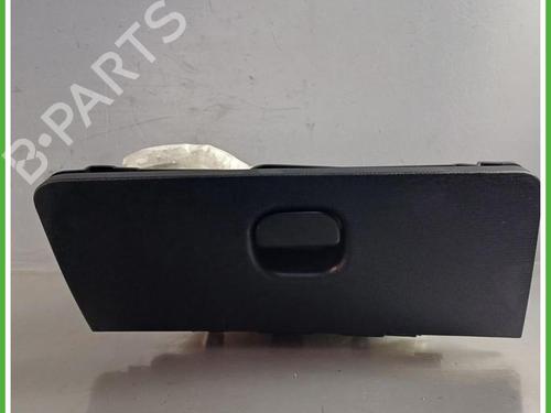 Used Glove box Glove box FIAT PANDA (312_, 319_) 0.9 Natural Power (312PXG1A, 312PYC1A) (86 hp) 40138810 40138810