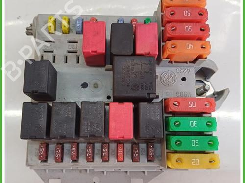 Used Fuse box Fuse box FIAT BRAVO II (198_) 1.6 D Multijet (198AXH1B) (105 hp) 40141757 40141757