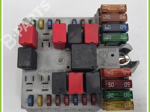 Used Fuse box LANCIA MUSA (350_) 1.9 D Multijet (350.AXC1A) (101 hp) 11369452