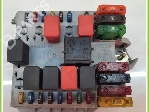 Used Fuse box FIAT PUNTO (188_) 1.2 60 (188.030, .050, .130, .150, .230, .250) (60 hp) 11756618