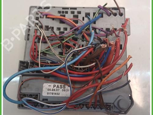 Fuse box FIAT PANDA (169_) 1.3 D Multijet (169.AXC1A) | BP21586733E1 
